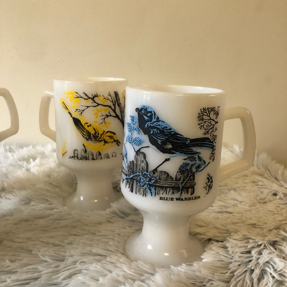 Vintage Cottagecore Bird Milk Glass Mugs Set of 4 - Picture 7 of 9